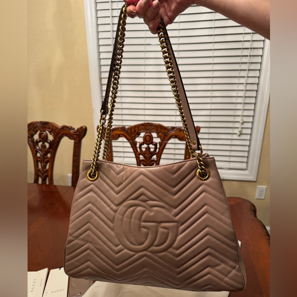 Gucci Matelasse Medium GG Marmont Shoulder Tote Bag- gently used - Picture 3 of 9